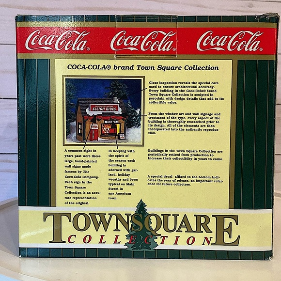 COCA COLA - Round The Square Sleigh Rides - Town Square Collection - Picture 12 of 12